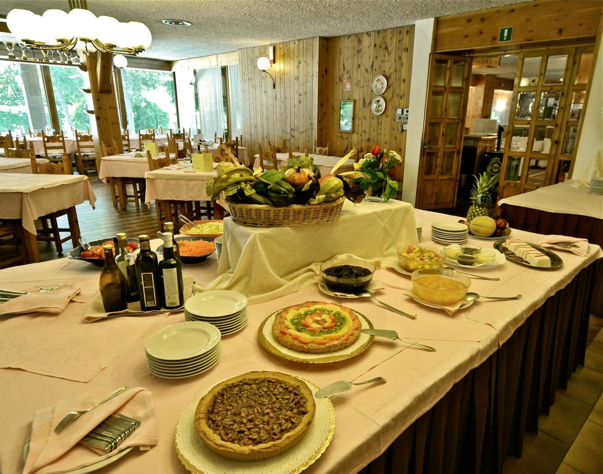 Hotel Nazionale Бормио Экстерьер фото