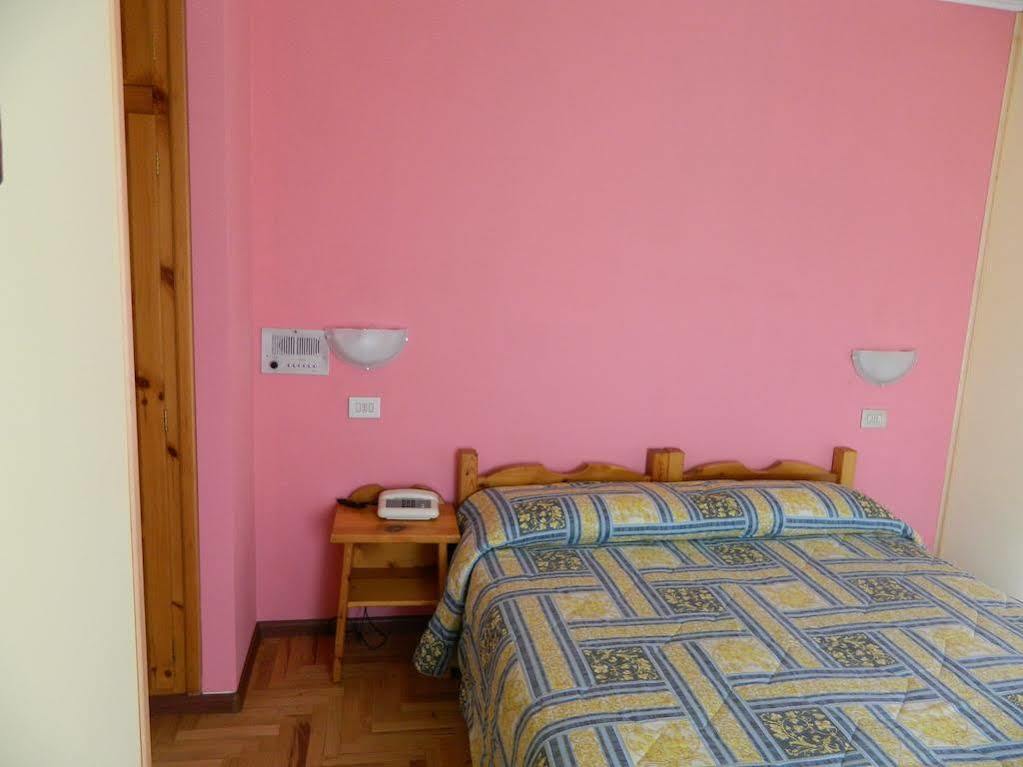 Hotel Nazionale Бормио Экстерьер фото